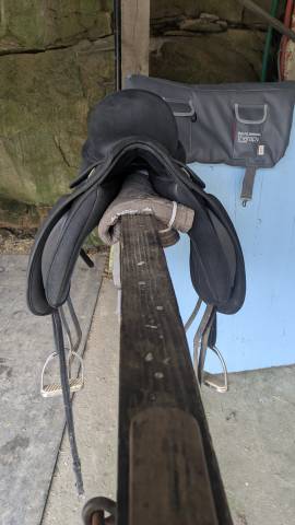 Sella da dressage Wintec  17.5" - 2011