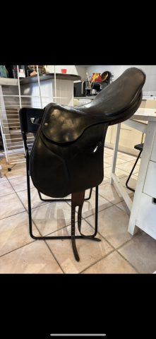 Sella da salto ostacoli Macel  17" - 2014