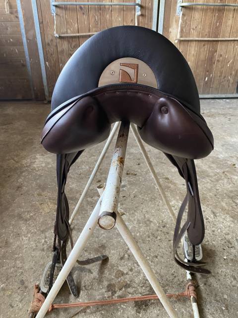 Sella da dressage Childeric  17.5" - 2022
