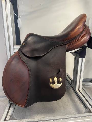 Sella da salto ostacoli Delgrange  17.5" - 2017