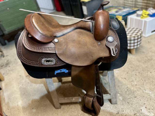 Sella western Pool's 1020 WIDE 16" - 2010