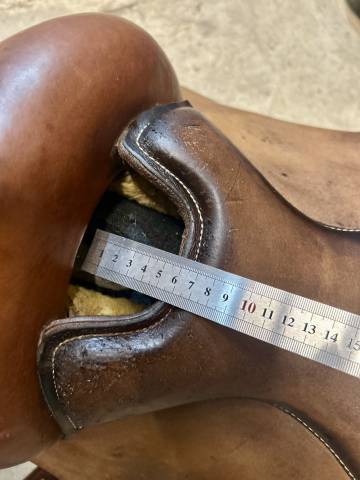 Sella western Pool's 1020 WIDE 16" - 2010