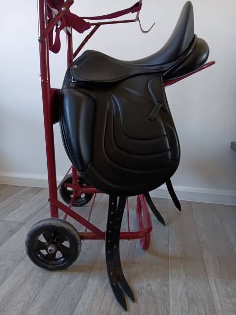 Sella da dressage Eric Thomas  17" - 2023