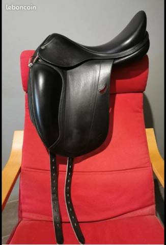 Sella da dressage Equipe  18" - 2011