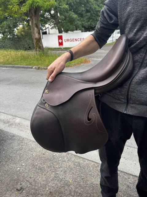 Sella da salto ostacoli Prestige Italia  17" - 2020