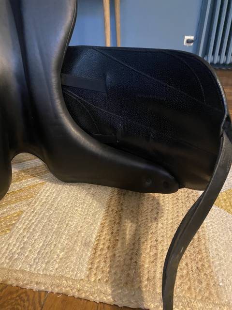 Sella da dressage Forestier  17.5" - 2023