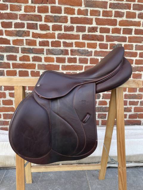 Sella da salto ostacoli Devoucoux  17.5" - 2022