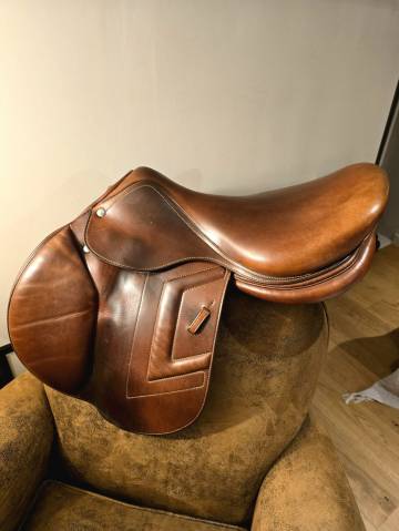 Sella da salto ostacoli Renaissance F2 17.5" - 2019