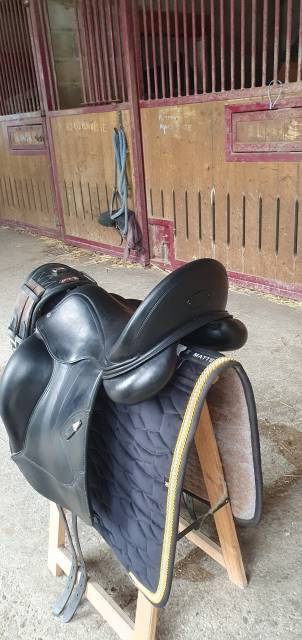 Sella da dressage Equipe  17.5" - 2021
