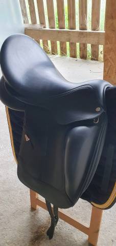 Sella da dressage Equipe  17.5" - 2021