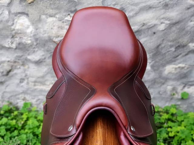 Sella da salto ostacoli CWD  17" - 2022