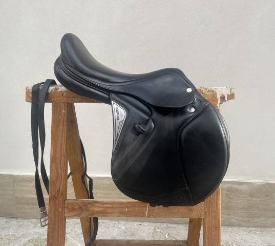 Sella Equiline da Salto in pelle nera