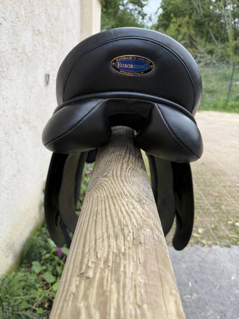 Sella da dressage Euroriding Titan II 18" - 2014
