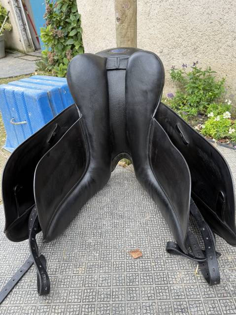 Sella da dressage Euroriding Titan II 18" - 2014