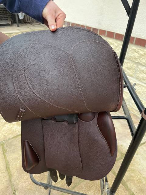 Sella da salto ostacoli Devoucoux  16.5" - 2022