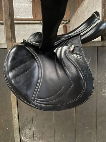 Sella da salto ostacoli CWD  17" - 2021