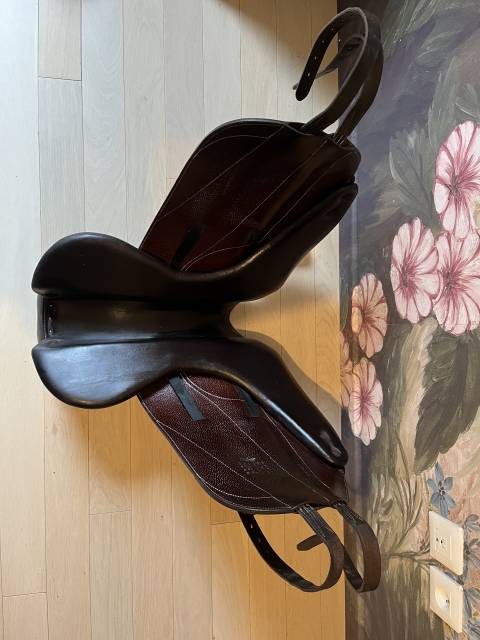Sella da dressage Forestier  17.5" - 2022