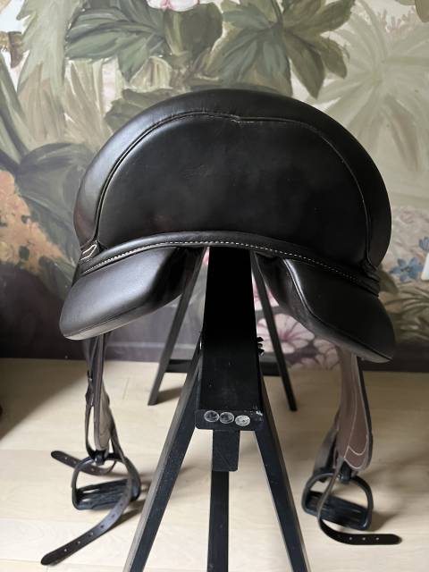 Sella da dressage Forestier  17.5" - 2022