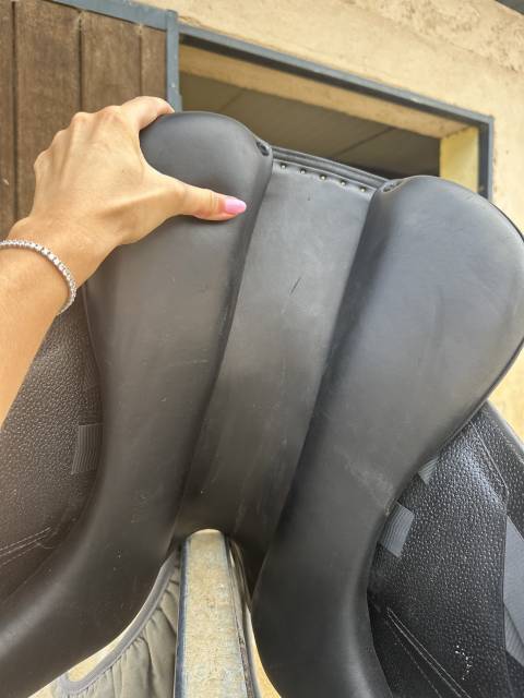 Sella da dressage Childeric  17" - 2025