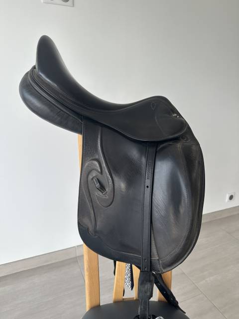 Sella da dressage Prestige Italia  17" - 2012
