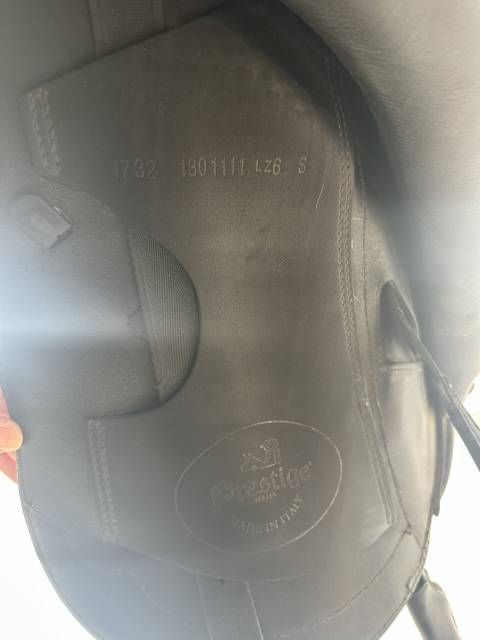 Sella da dressage Prestige Italia  17" - 2012