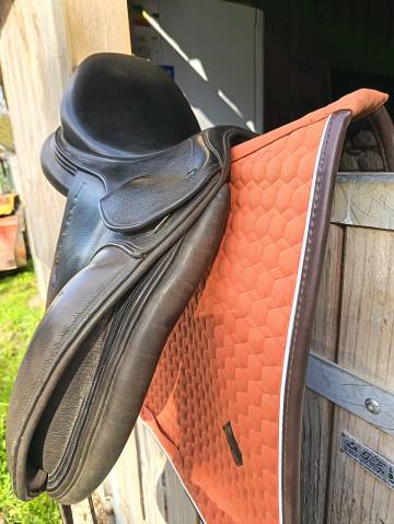Sella da dressage Ikonic Pro 16.5" - 2014