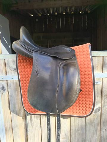 Sella da dressage Ikonic Pro 16.5" - 2014