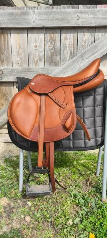 Sella da cross Ikonic  17" - 2024