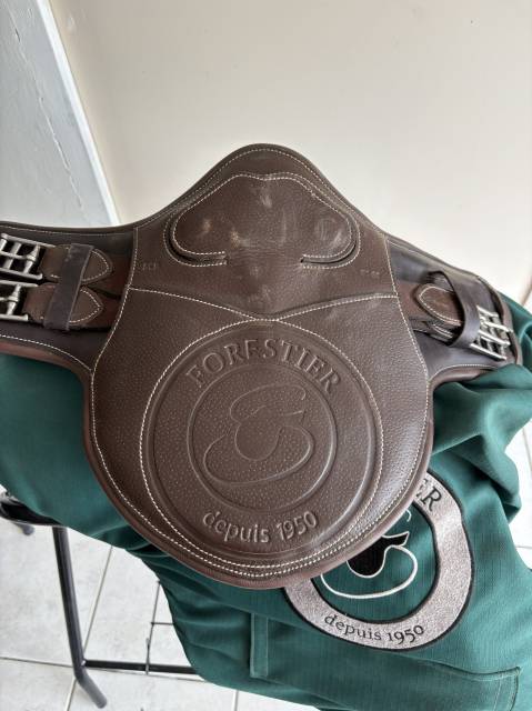 Sella da salto ostacoli Forestier  17" - 2023