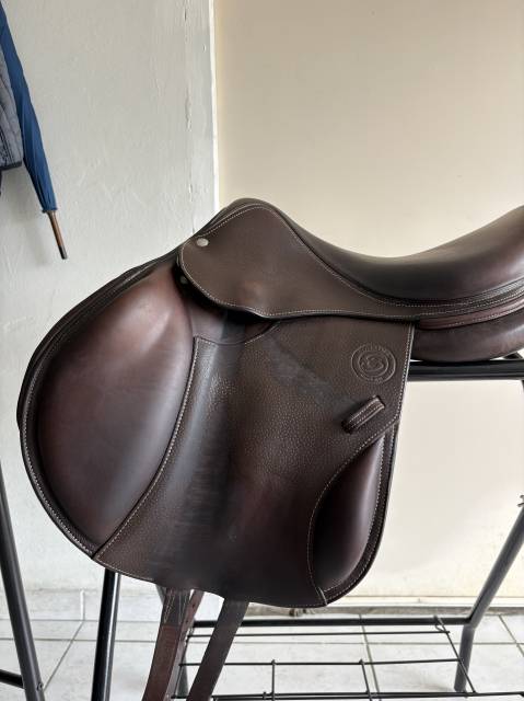 Sella da salto ostacoli Forestier  17" - 2023