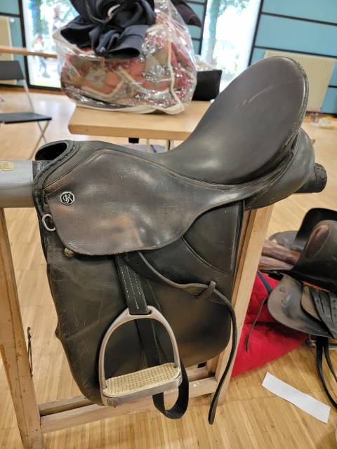 Sella da dressage   18" - 1995