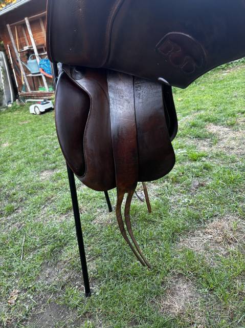 Sella da dressage Delgrange  17.5" - 2012