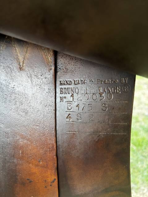 Sella da dressage Delgrange  17.5" - 2012