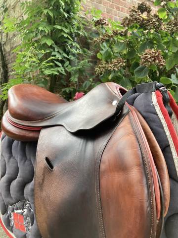 Sella da salto ostacoli Hervé Godignon SPP 17" - 2017