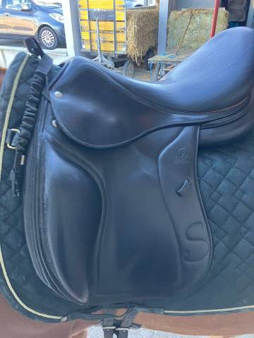 Sella da dressage Forestier  17.5" - 2014
