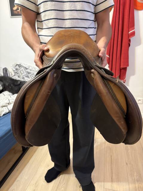 Sella da salto ostacoli CWD  15.5" - 2019