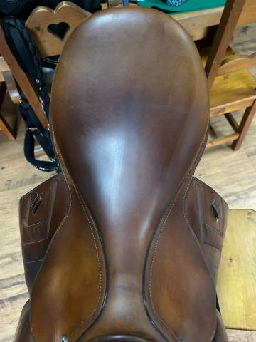 Sella da salto ostacoli Renaissance M 18" - 2022