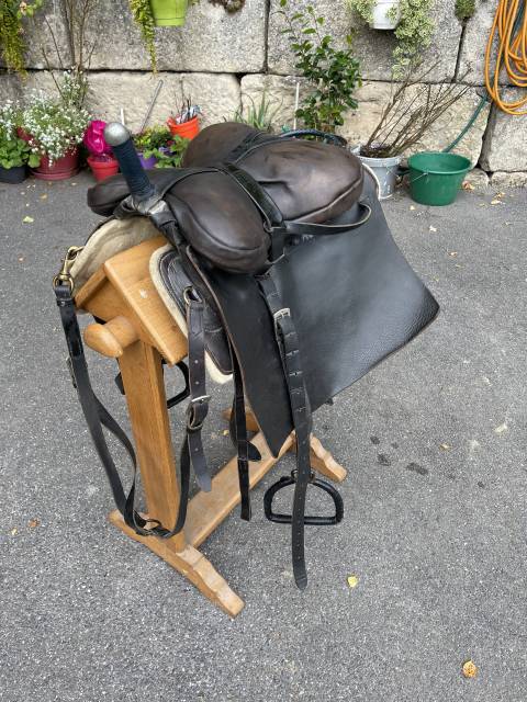 Altra sella   17.5" - 2000