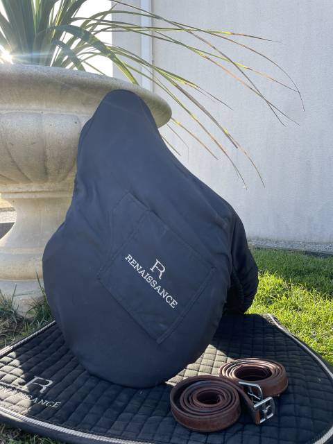 Sella da salto ostacoli Renaissance Demi creuse  18" - 2023