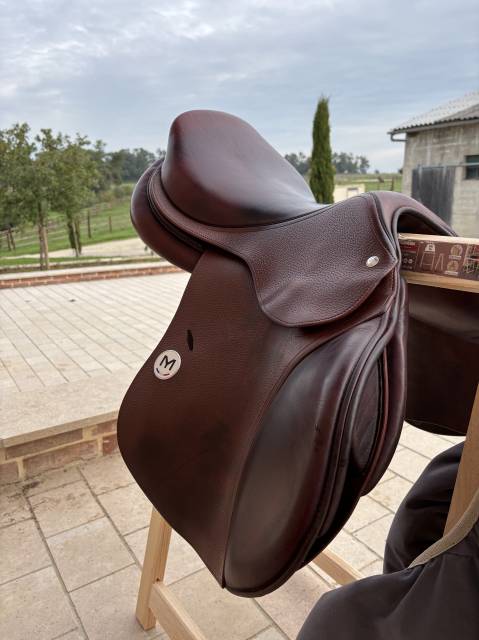 Sella da salto ostacoli Meyer  18" - 2024