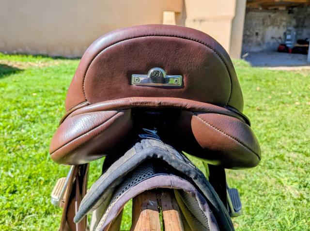 Sella da salto ostacoli Bates  17.5" - 2018