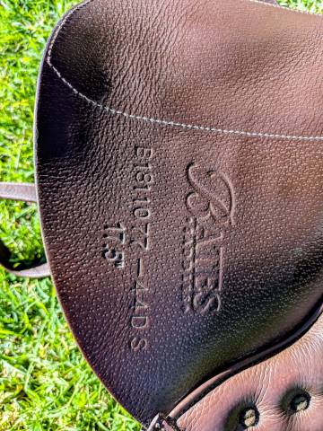 Sella da salto ostacoli Bates  17.5" - 2018