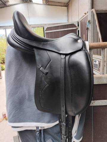 Sella da dressage Erreplus Impulse 17.5" - 2022