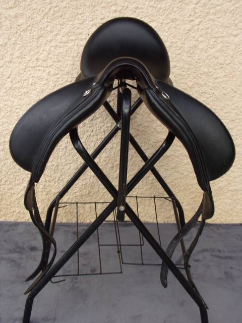 Sella da dressage Devoucoux  17.5" - 2024