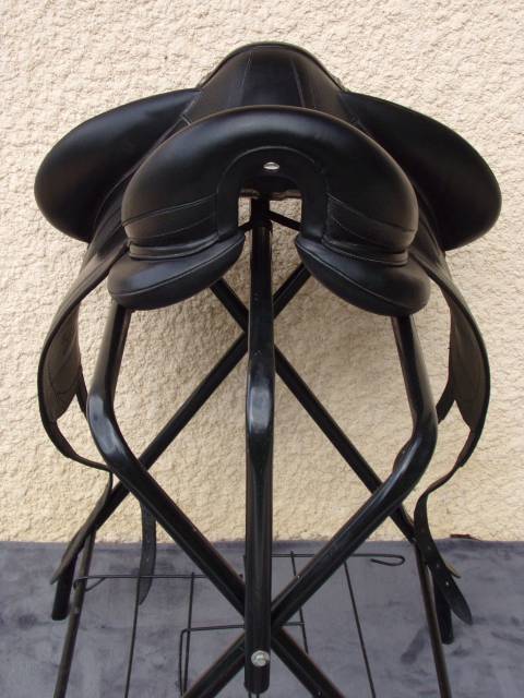 Sella da dressage Devoucoux  17.5" - 2024