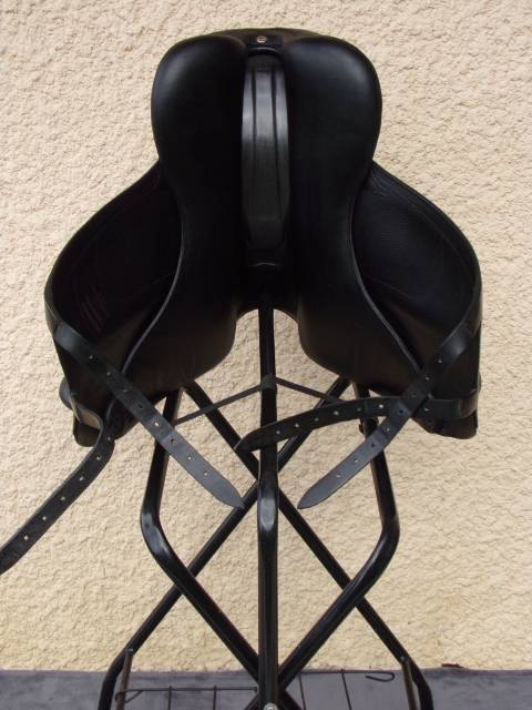 Sella da dressage Devoucoux  17.5" - 2024