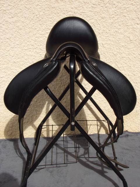 Sella da dressage Devoucoux  17.5" - 2022