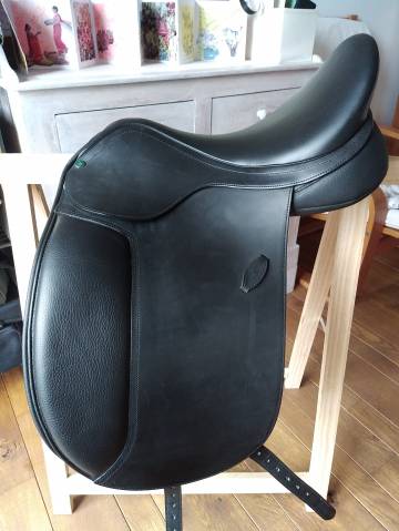 Sella da dressage Arena Dressage 17.5" - 2023