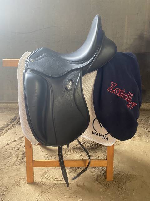 Sella da dressage Zaldi  17" - 2016