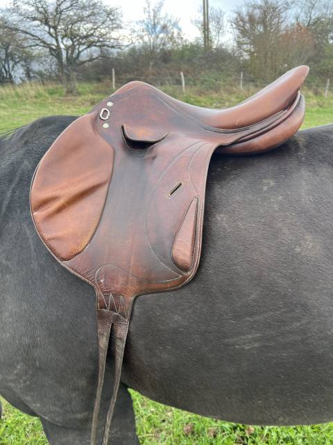 Sella da cross Brunet-Pineau Simple quartier polyvalente 17.5" - 2010